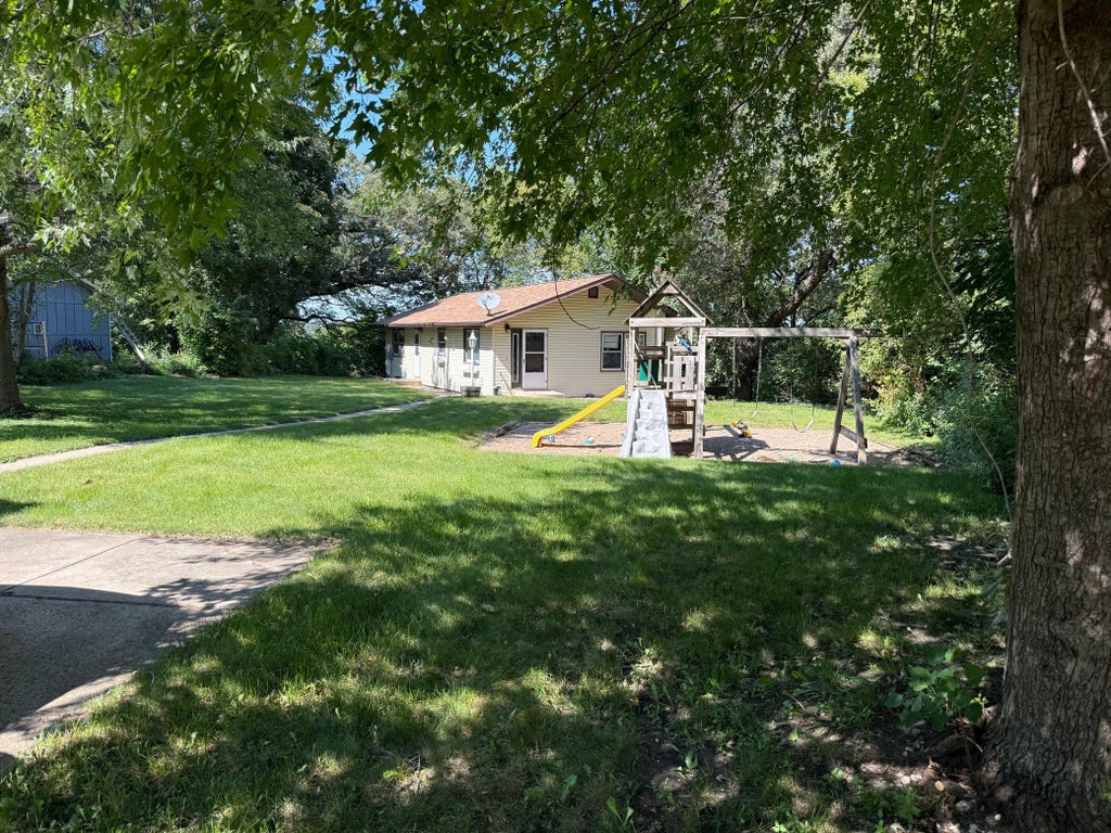 Photo of 521 Oak Lane, Redwood Falls, MN 56283 (MLS # 7133420)