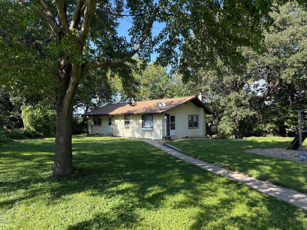 Photo of 521 Oak Lane, Redwood Falls, MN 56283 (MLS # 7133420)