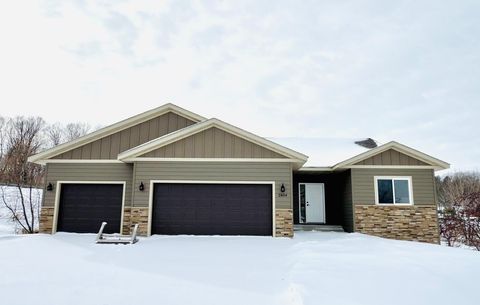 Photo of 2804 Oak Lawn Drive, Northfield, MN 55057 (MLS # 6798538)