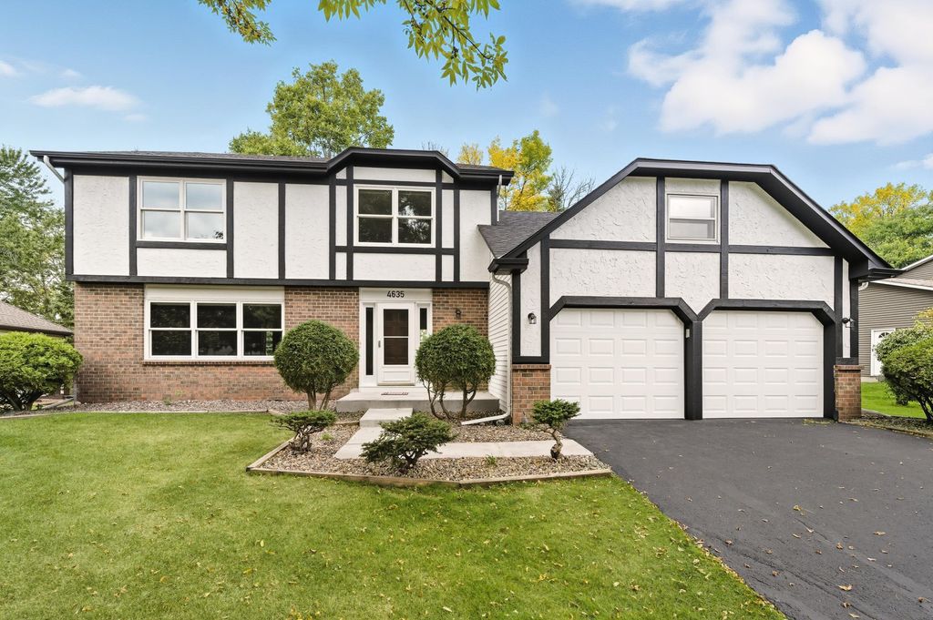 Photo of 4635 Shenandoah Lane N, Plymouth, MN 55446 (MLS # 6811199)