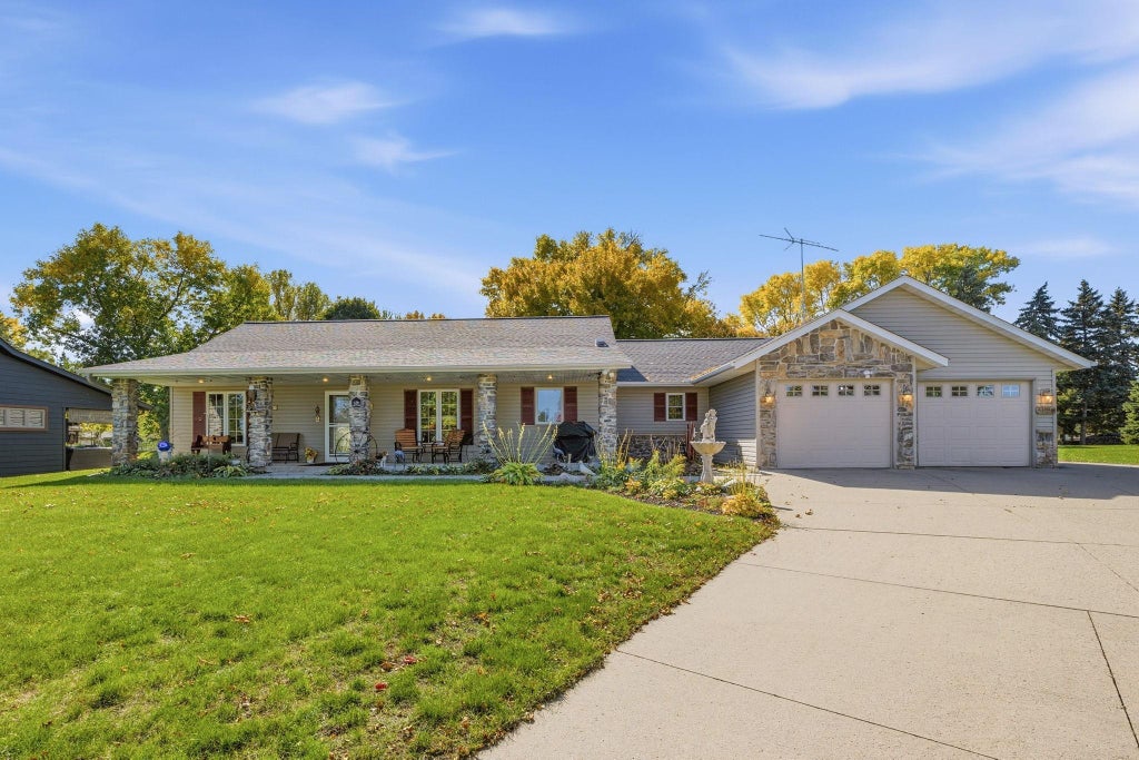 Photo of 429 Lake Court, Winsted, MN 55395 (MLS # 7156836)