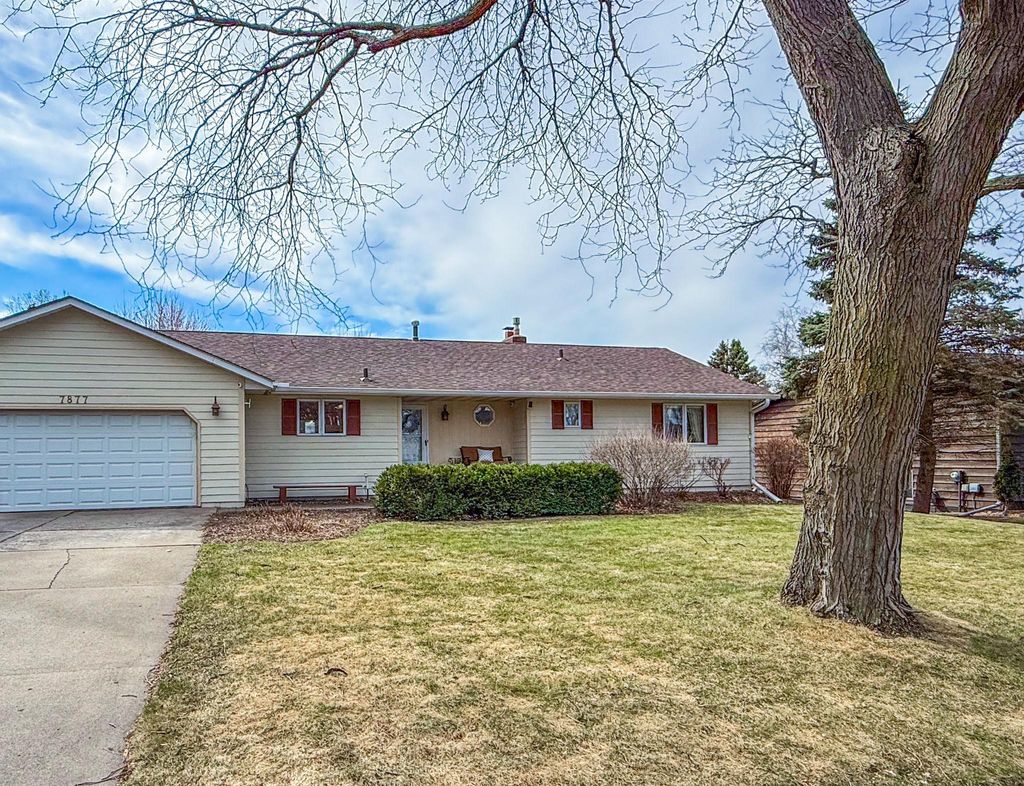 Photo of 7877 73rd Street S, Cottage Grove, MN 55016 (MLS # 7048347)