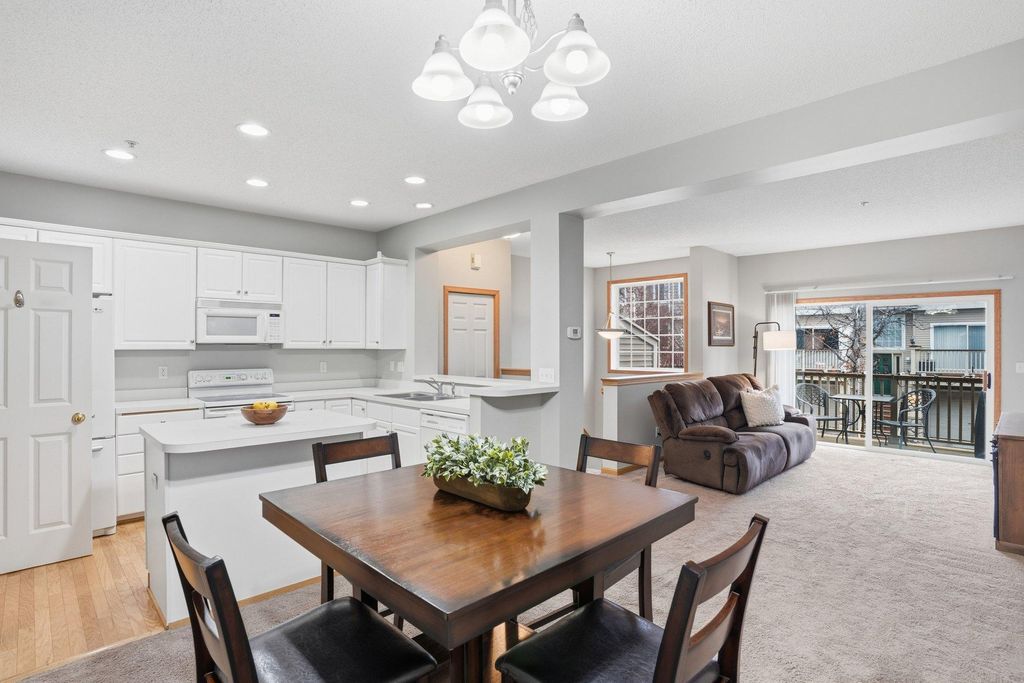 Photo of 13848 52nd Avenue N, Plymouth, MN 55446 (MLS # 7025622)