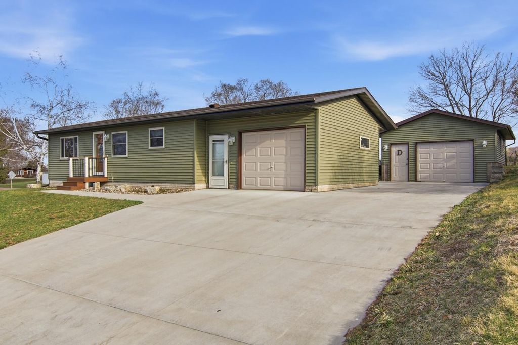Photo of E208 N Buffalo Court, Nelson, WI 54756 (MLS # 7052251)