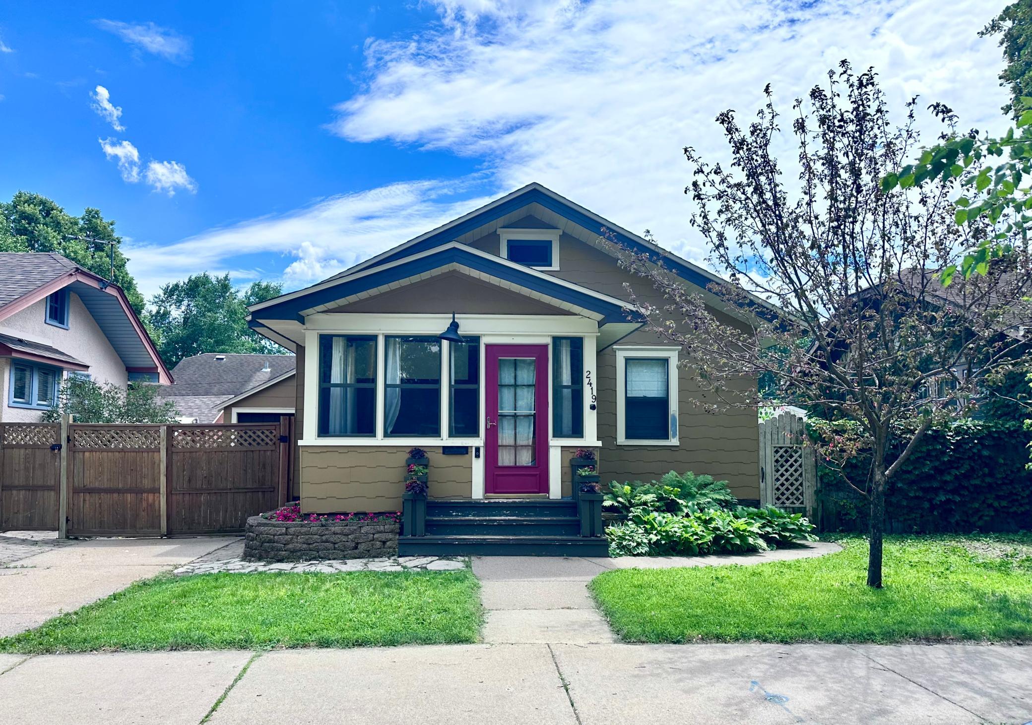 2419 E 38th Street