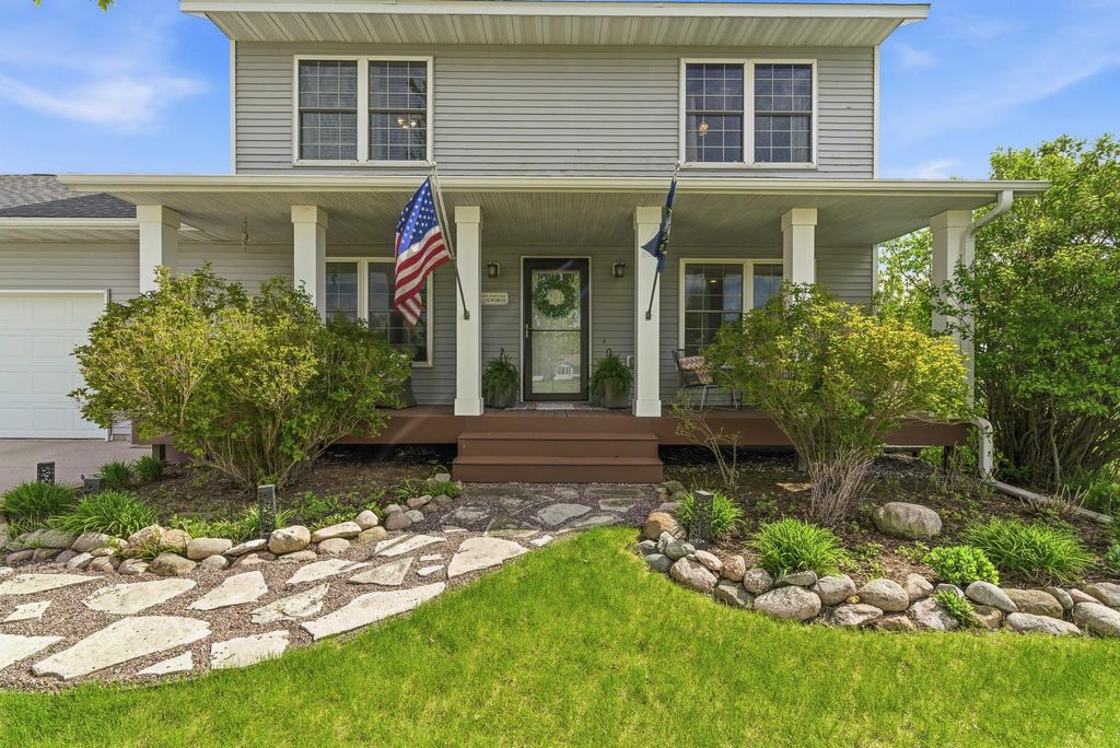 Photo of 16 Marples Avenue, Minnesota Lake, MN 56068 (MLS # 7069126)
