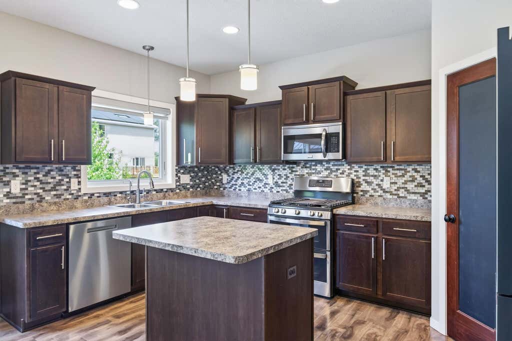 Photo of 2299 Gall Avenue, Maplewood, MN 55109 (MLS # 7111937)