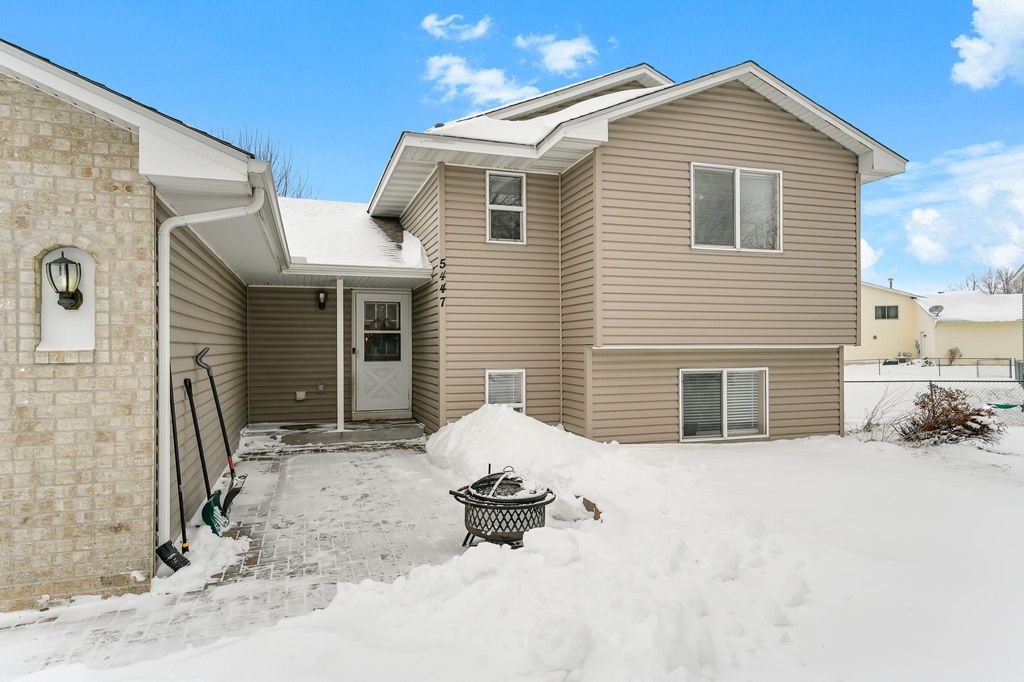 Photo of 5447 Kalenda Drive NE, Albertville, MN 55301 (MLS # 7003880)