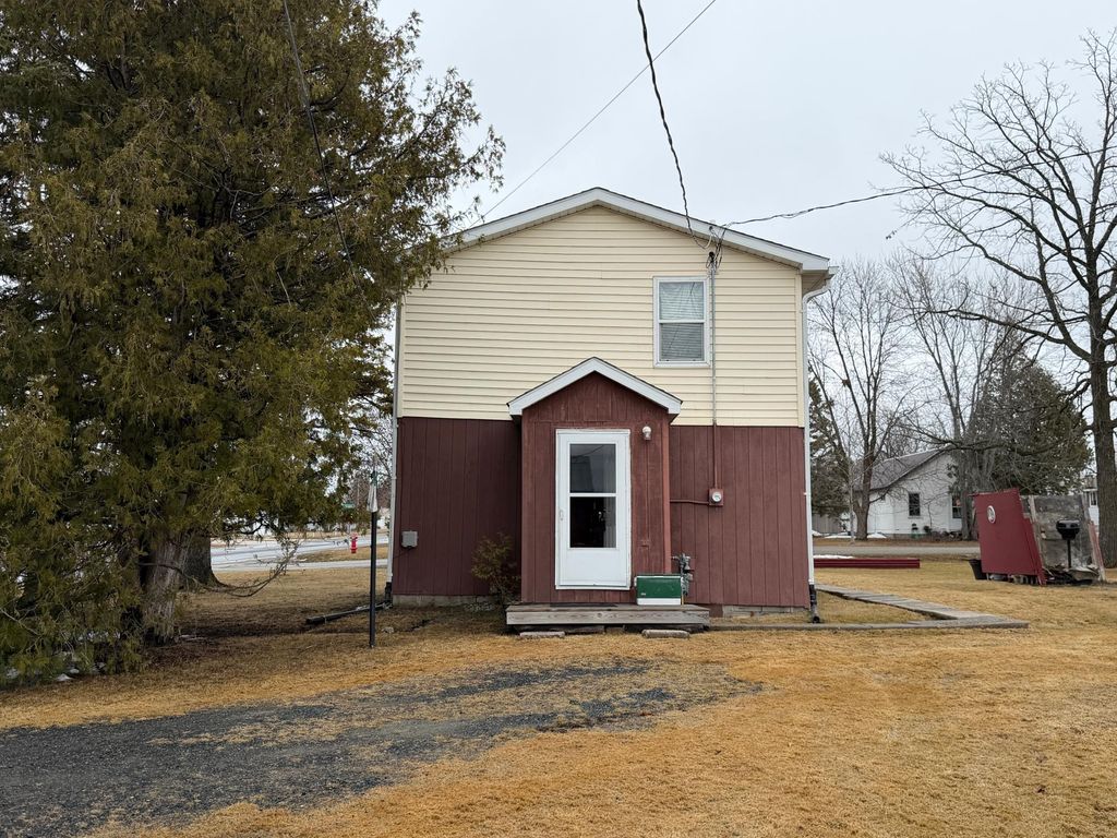 Photo of 1702 1st Avenue, International Falls, MN 56649 (MLS # 7053562)