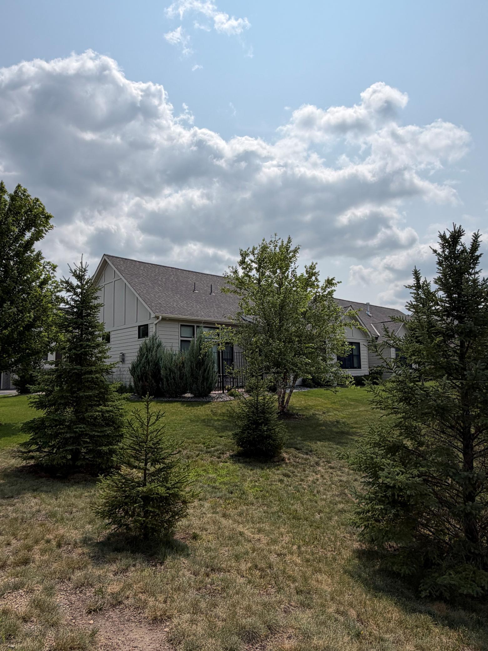 2302 Simply Living Lane