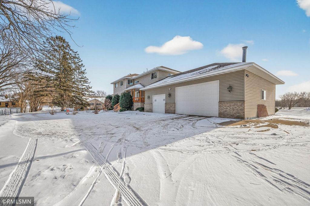 Photo of 4057 Highland Avenue, White Bear Lake, MN 55110 (MLS # 7010779)