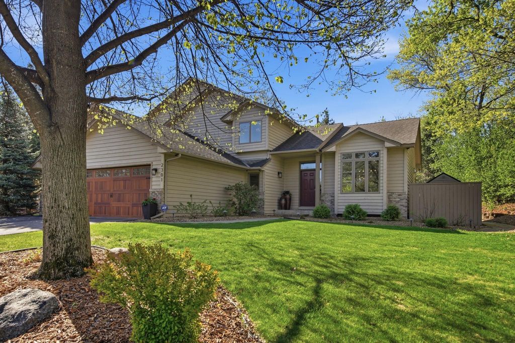 Photo of 2301 Great Oaks Drive, Burnsville, MN 55337 (MLS # 7066805)