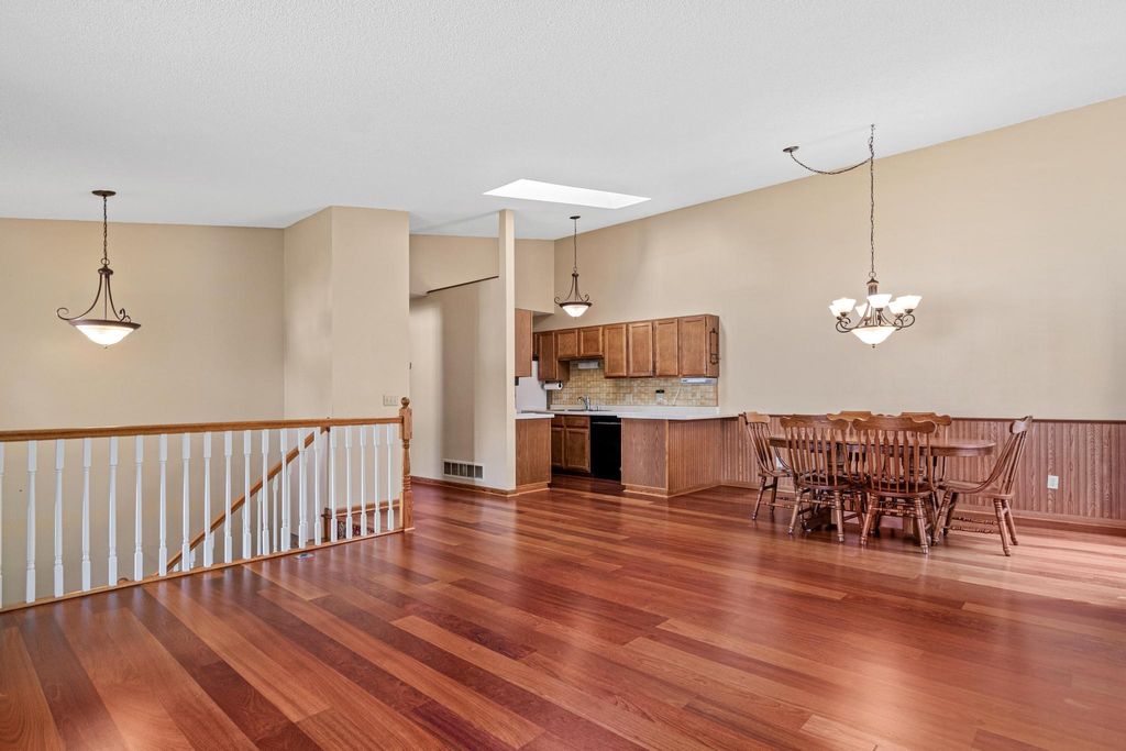 Photo of 1314 Deercliff Lane, Eagan, MN 55123 (MLS # 7111997)
