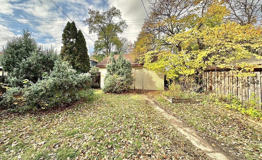 Photo of 3512 Harriet Avenue, Minneapolis, MN 55408 (MLS # 7166440)