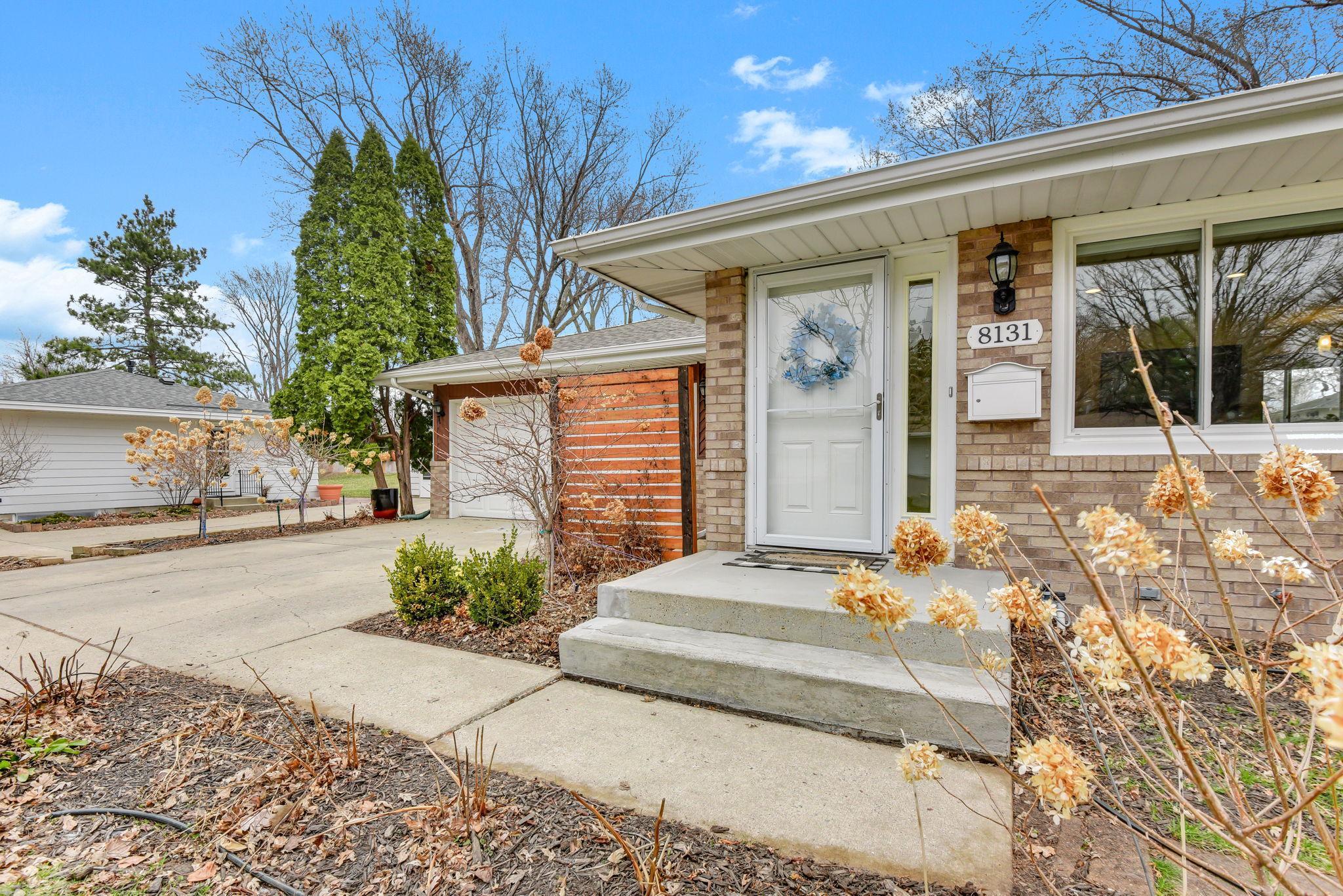 8131 Vincent Avenue S