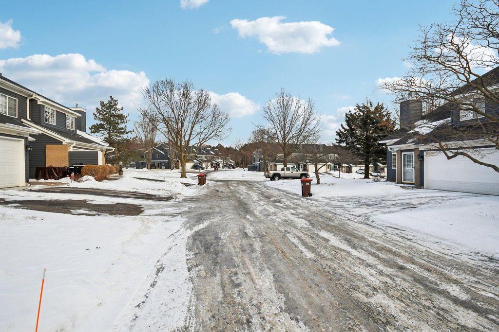 Photo of 1790 Donegal Drive #3, Woodbury, MN 55125 (MLS # 7009901)