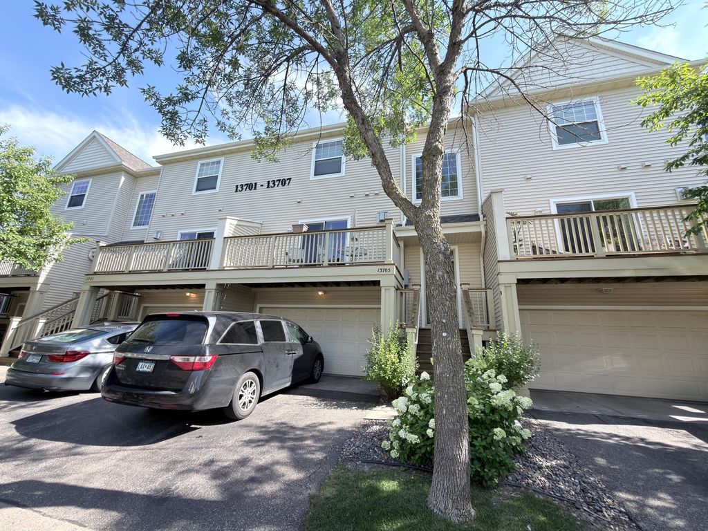 Photo of 13705 54th Avenue N, Plymouth, MN 55446 (MLS # 7110601)