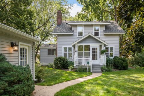 109 W 102nd Street Bloomington MN 55420