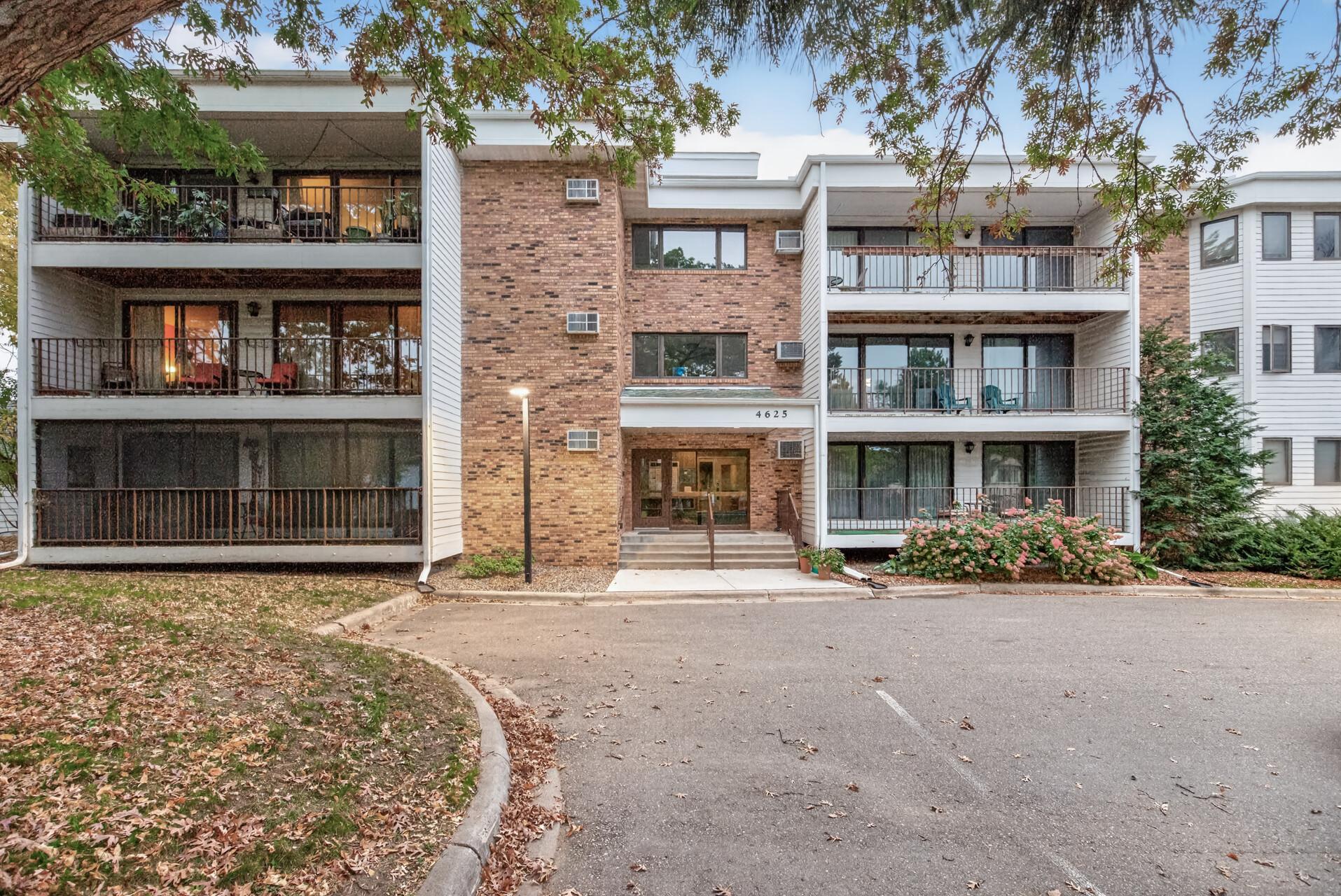 4625 Minnetonka Boulevard 202