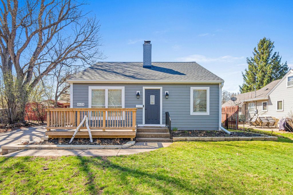 Photo of 6439 Olympia Street, Golden Valley, MN 55427 (MLS # 7057533)