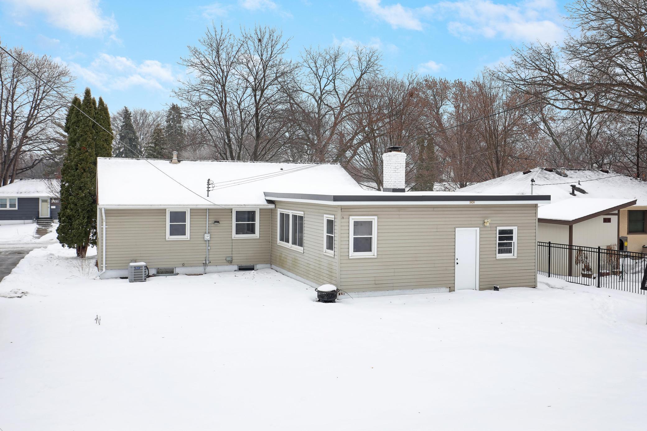 3424 Wilshire Place NE