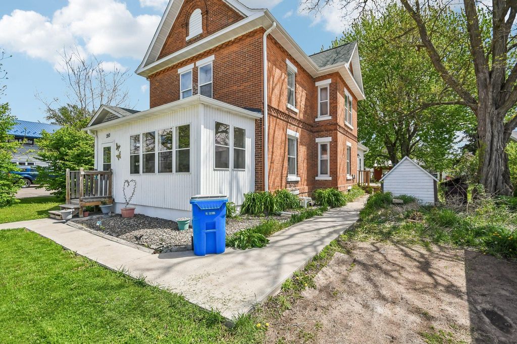 Photo of 350 S Bremer Avenue, Rush City, MN 55069 (MLS # 7044884)