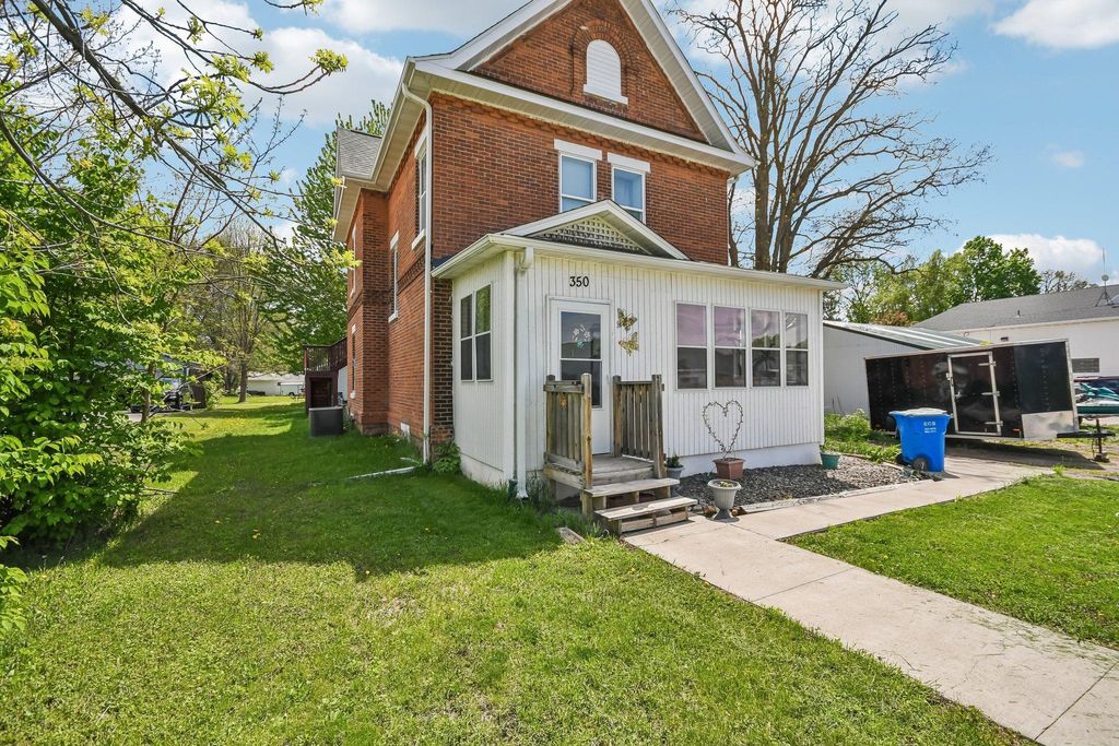 Photo of 350 S Bremer Avenue, Rush City, MN 55069 (MLS # 7044884)