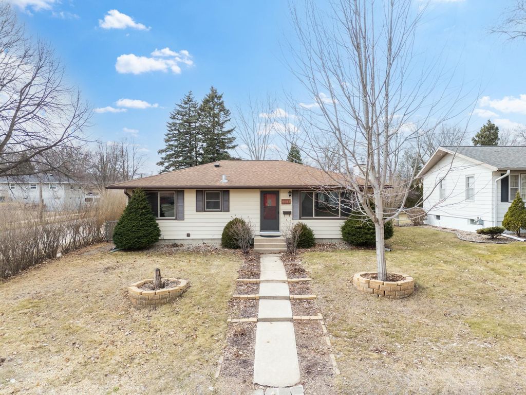 Photo of 4005 16th Avenue NW, Rochester, MN 55901 (MLS # 7032369)