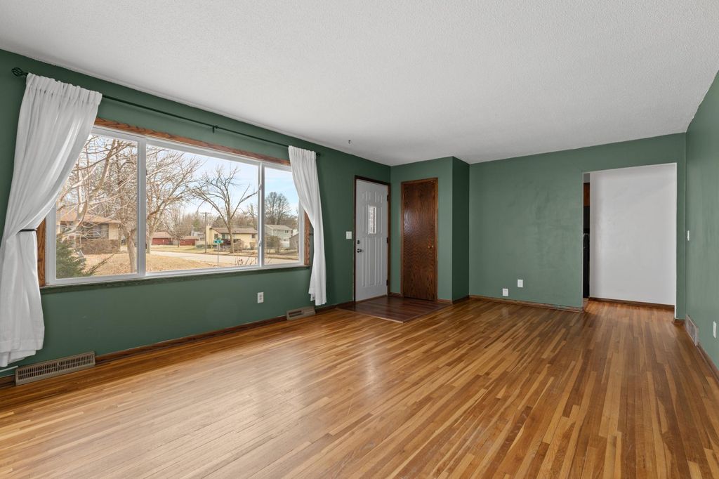 Photo of 4005 16th Avenue NW, Rochester, MN 55901 (MLS # 7032369)