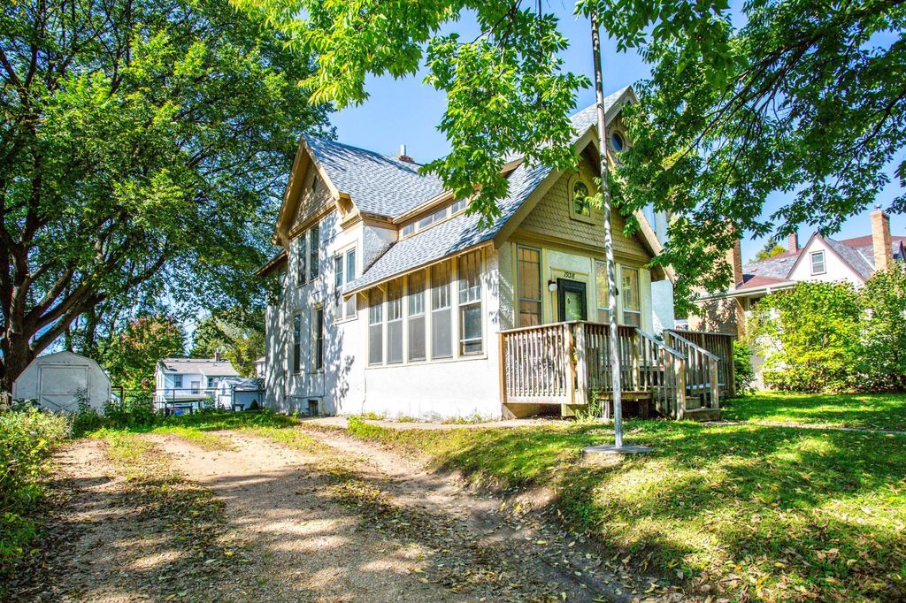 Photo of 1938 Ulysses Street NE, Minneapolis, MN 55418 (MLS # 7021187)