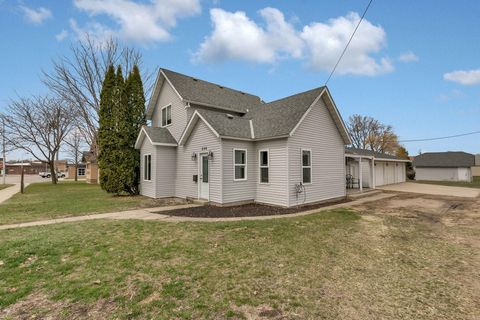 209 E James Street Paynesville MN 56362
