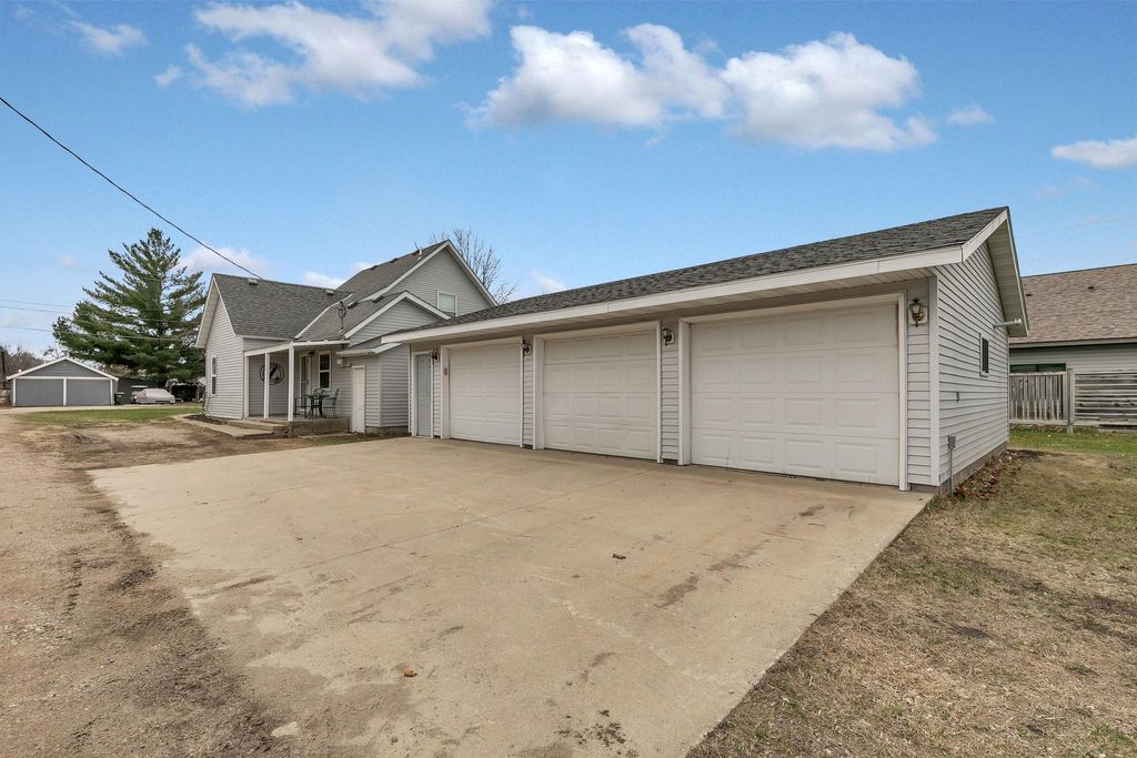 Photo of 209 E James Street, Paynesville, MN 56362 (MLS # 7055594)