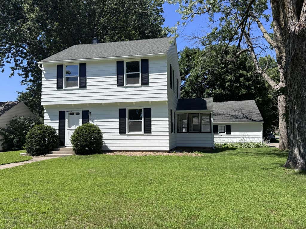 Photo of 1600 4th Avenue SW, Austin, MN 55912 (MLS # 7119376)