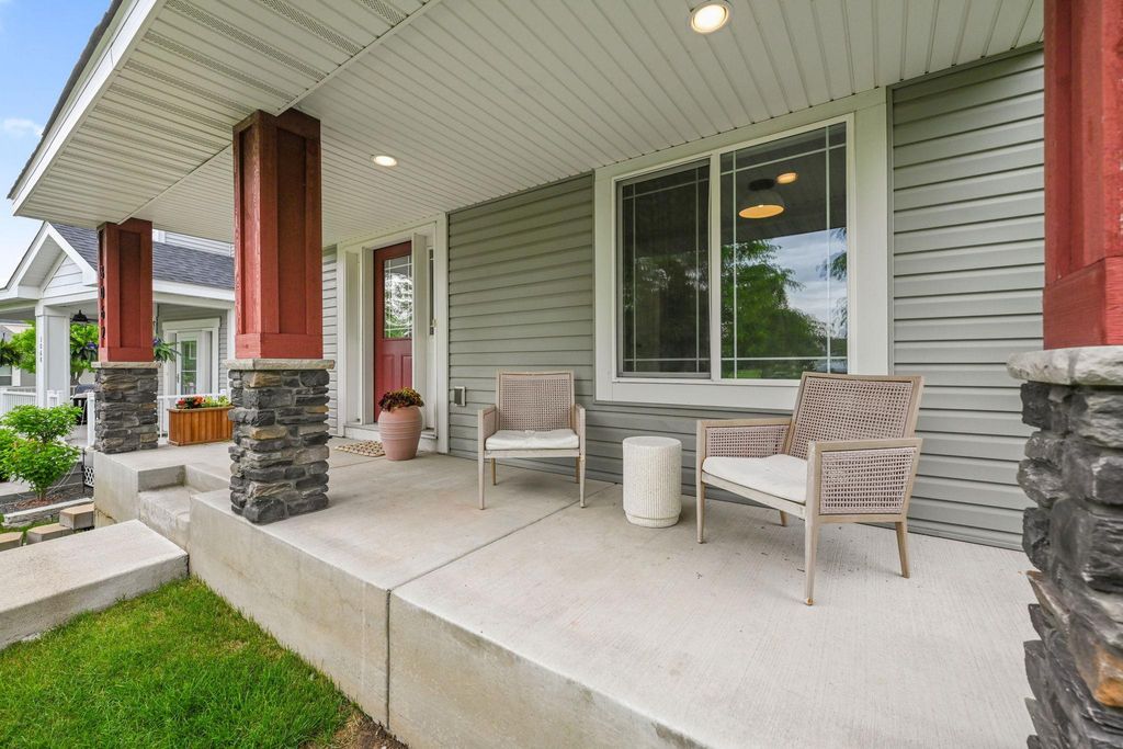 Photo of 3062 Walden Drive, Chaska, MN 55318 (MLS # 7110771)