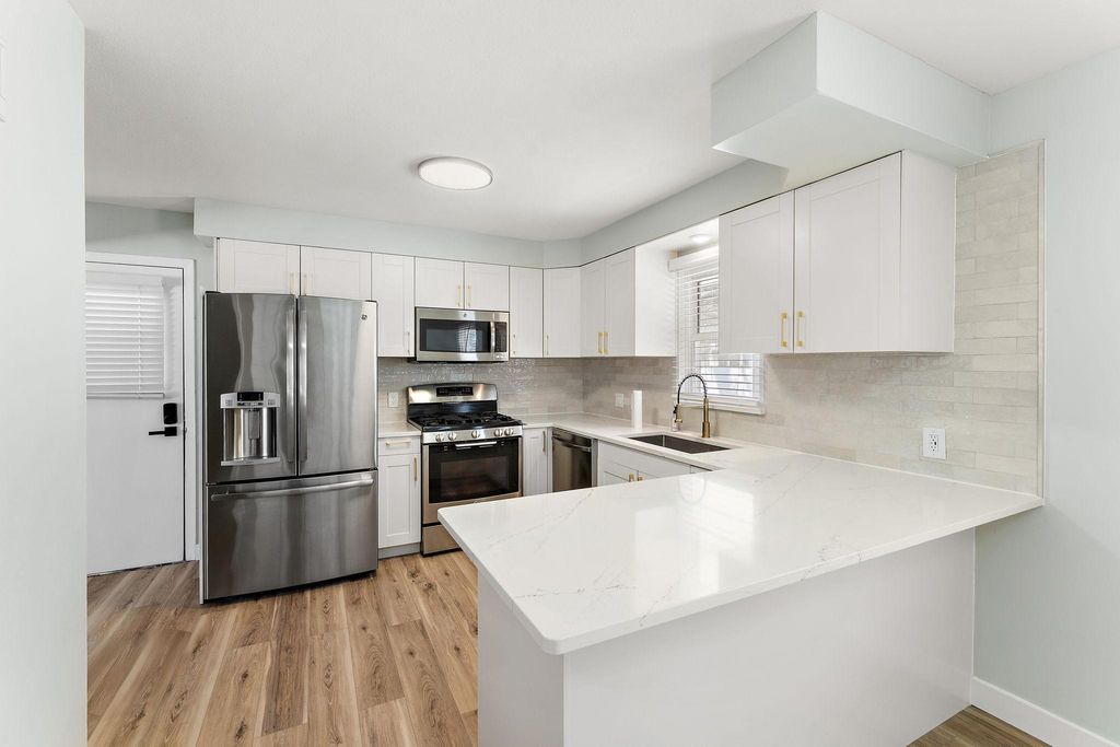 Photo of 1401 Nevada Avenue S, Saint Louis Park, MN 55426 (MLS # 7018627)