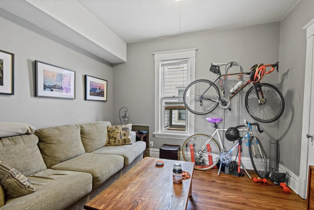 Photo of 1322 Central Avenue NE #1, Minneapolis, MN 55413 (MLS # 7142270)