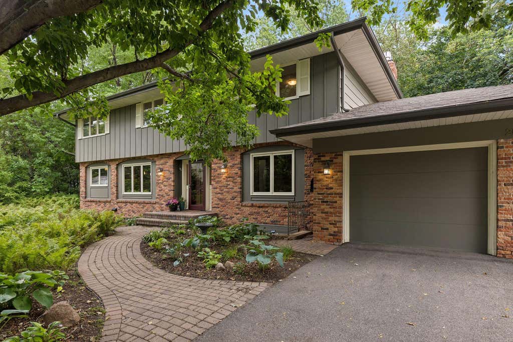 Photo of 265 Oakwood Road, Hopkins, MN 55343 (MLS # 7082622)