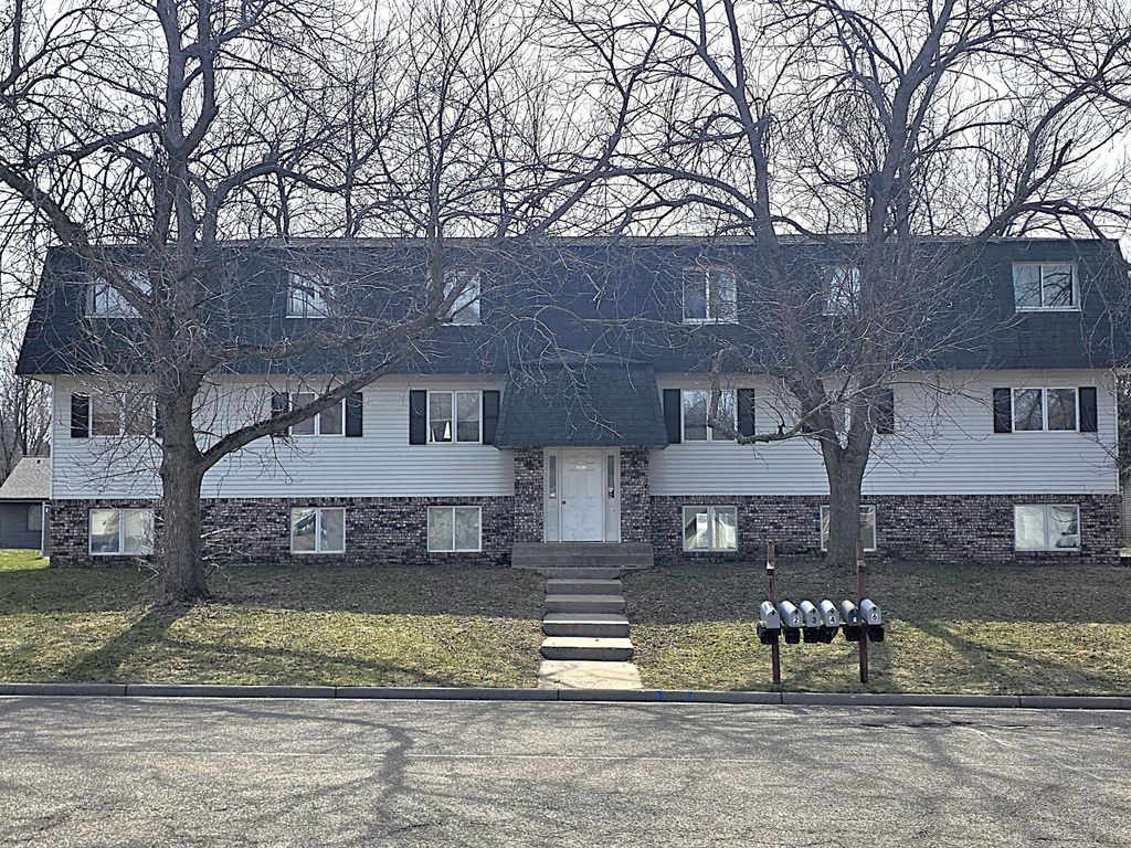 Photo of 880 E 6th Street #2, New Richmond, WI 54017 (MLS # 7061905)