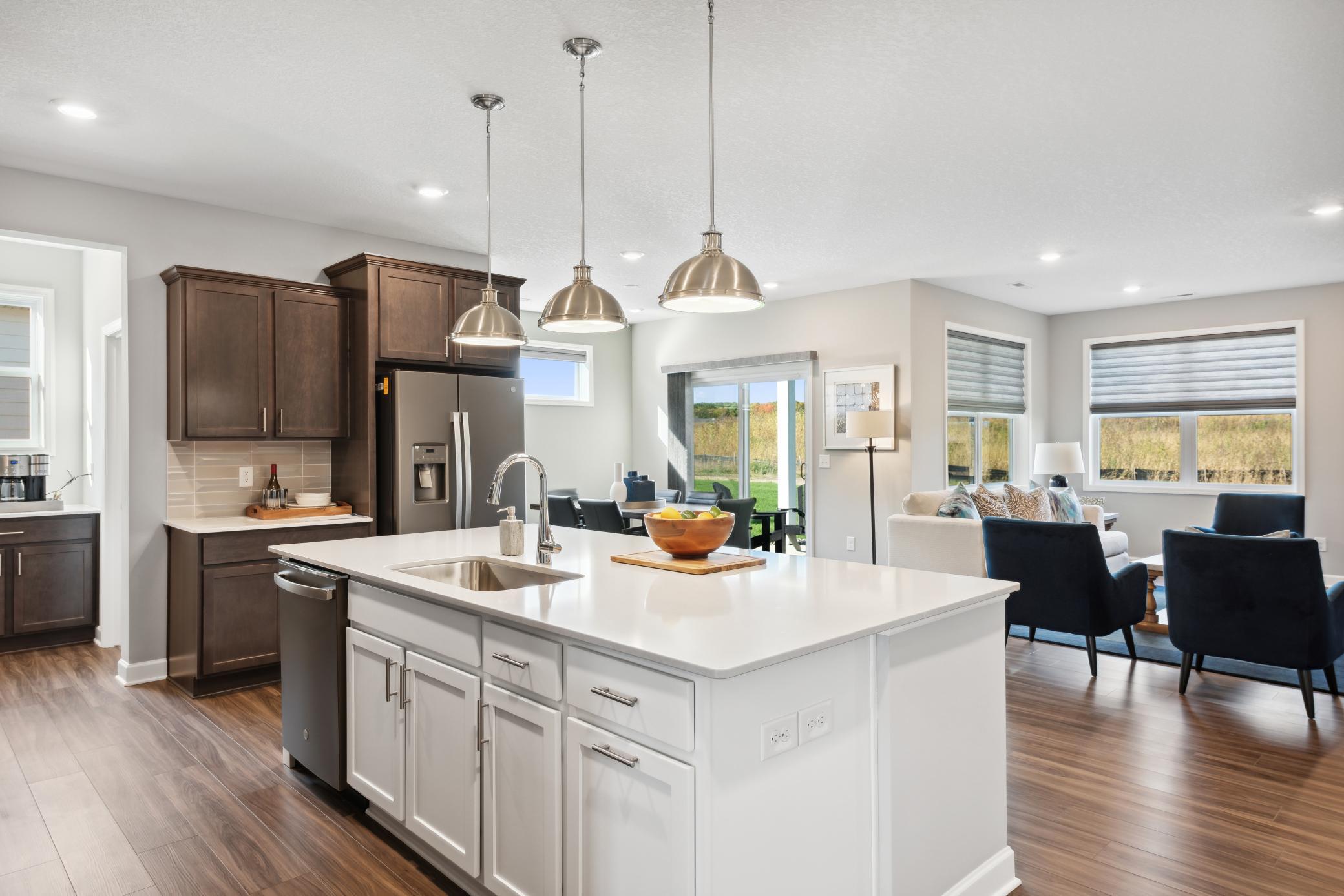 10945 Glacier Lane N