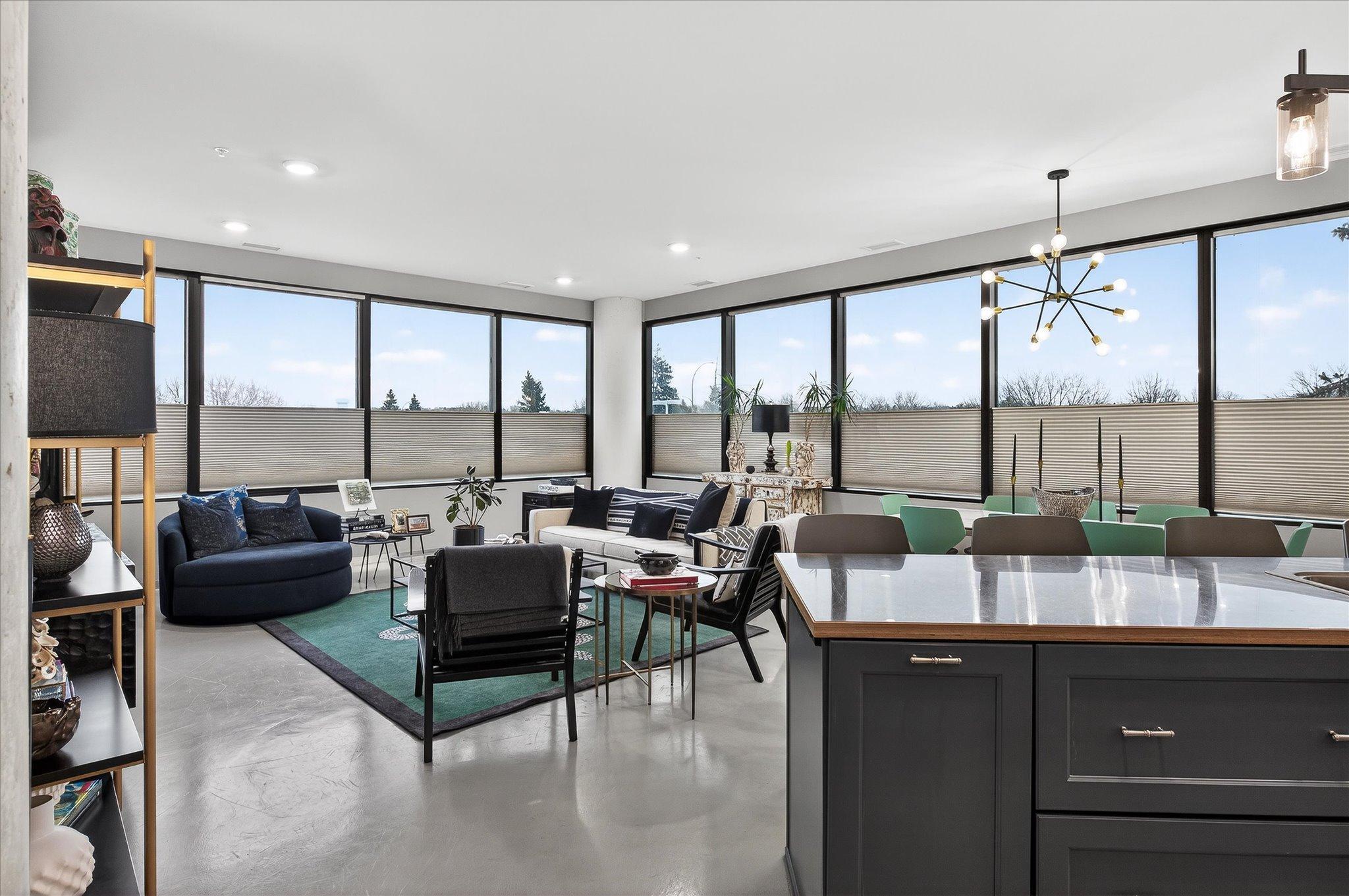 5601 Smetana Drive 213