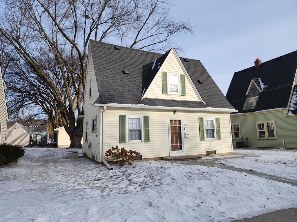 Photo of 422 Mound Avenue, Mankato, MN 56001 (MLS # 7011194)