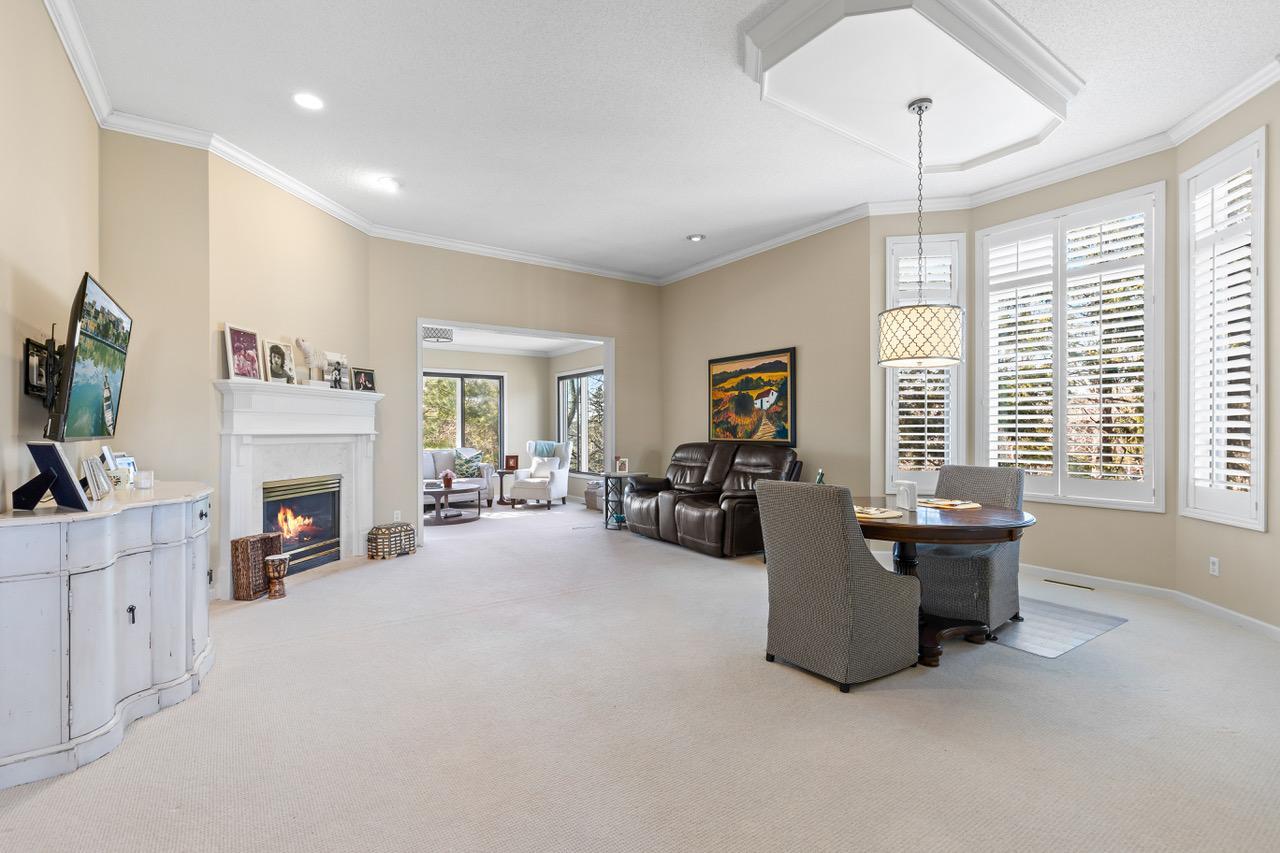 365 Waycliffe Drive S
