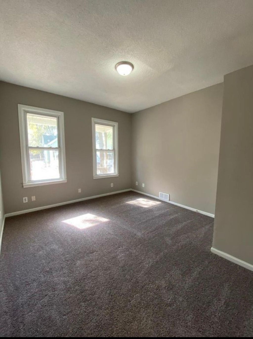 Photo of 505 Beaumont Street, Saint Paul, MN 55130 (MLS # 7032905)