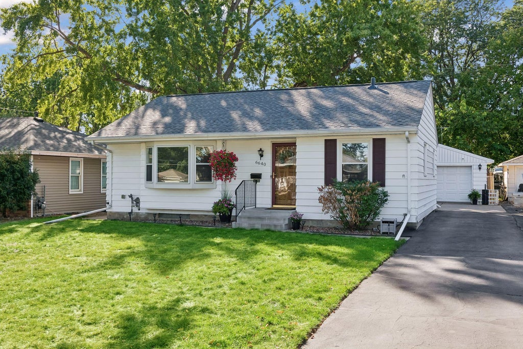 Photo of 6640 15th Avenue S, Richfield, MN 55423 (MLS # 7138732)