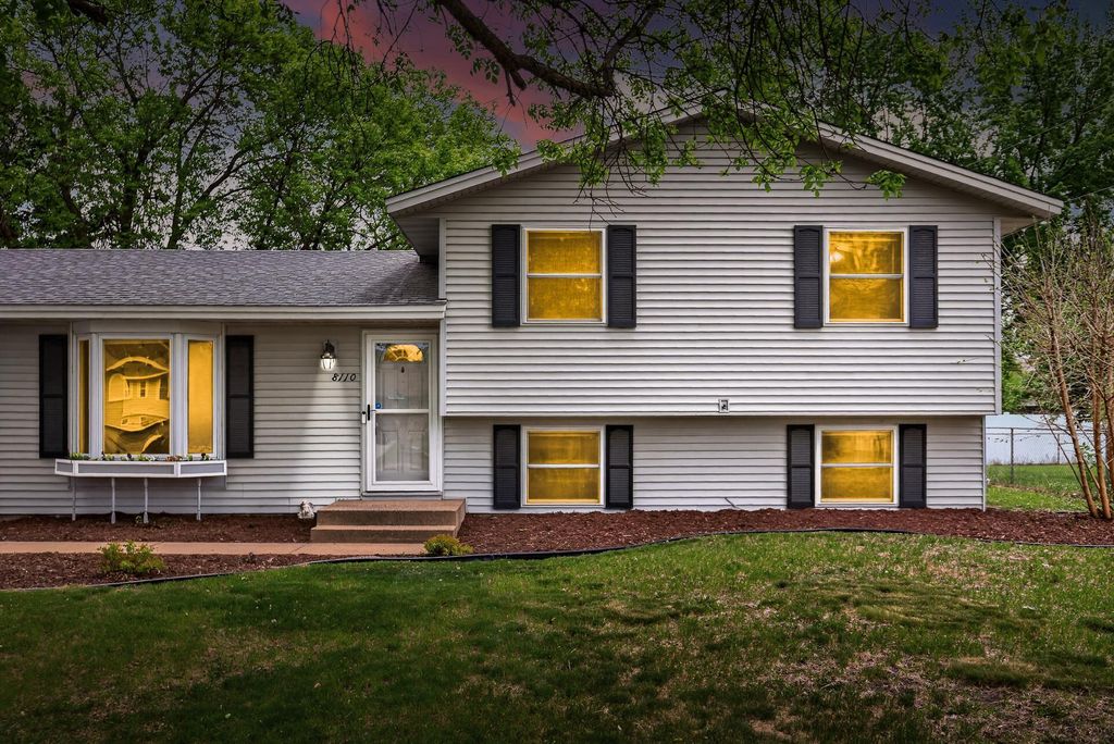 Photo of 8110 France Avenue N, Brooklyn Park, MN 55443 (MLS # 7070543)