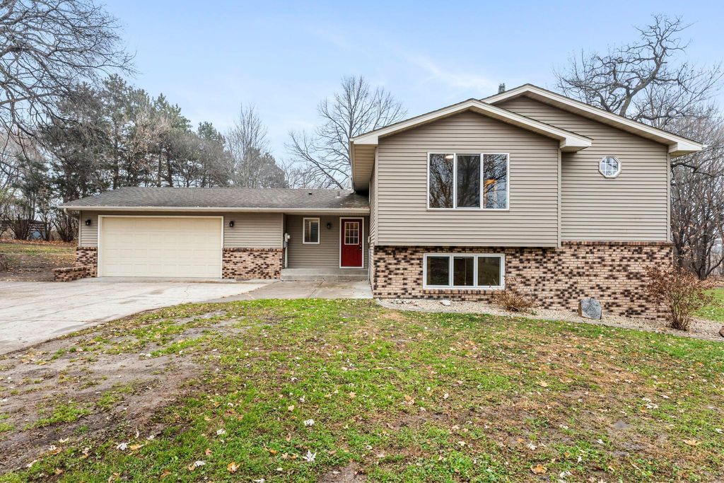 Photo of 4470 Naber Avenue NE, Saint Michael, MN 55376 (MLS # 6777940)