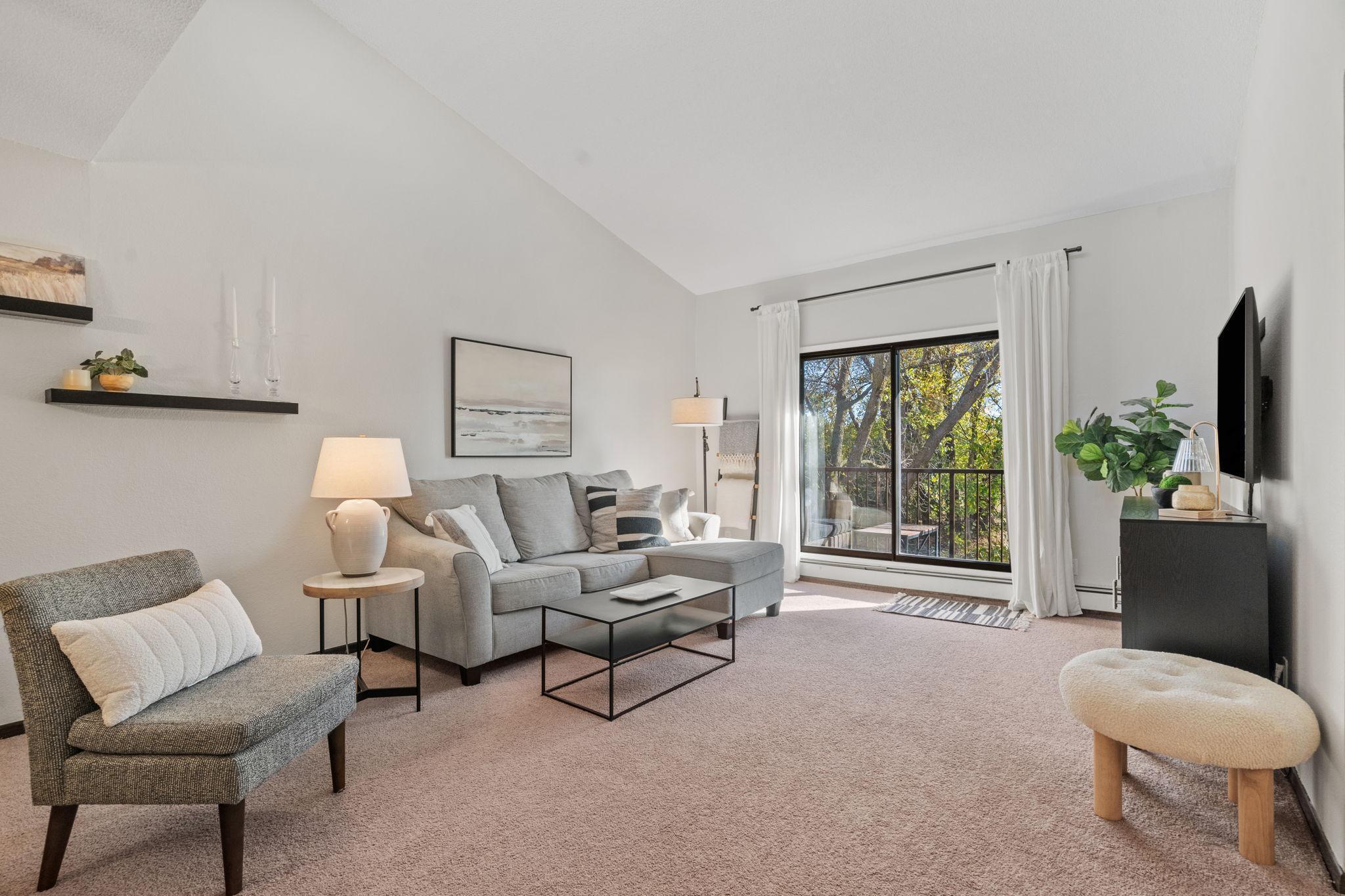 2670 Oxford Street N 242