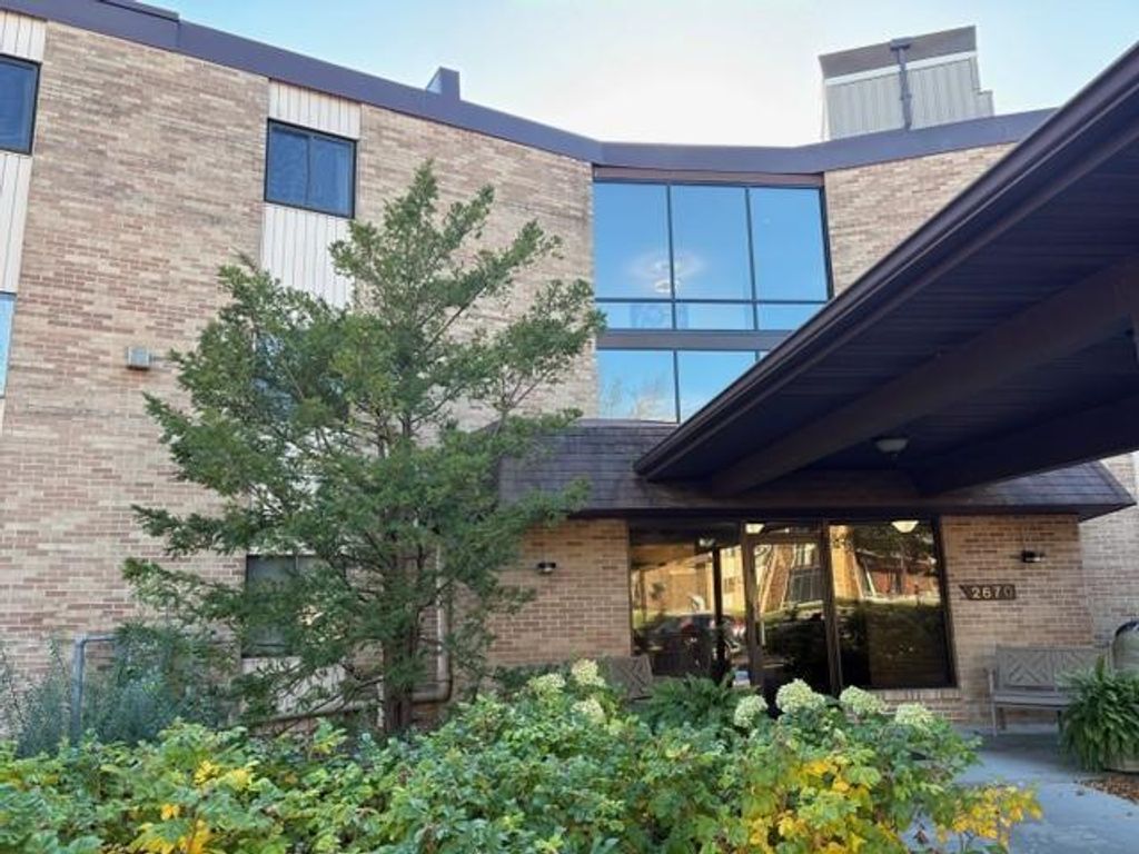 Photo of 2670 Oxford Street N #242, Roseville, MN 55113 (MLS # 6809677)