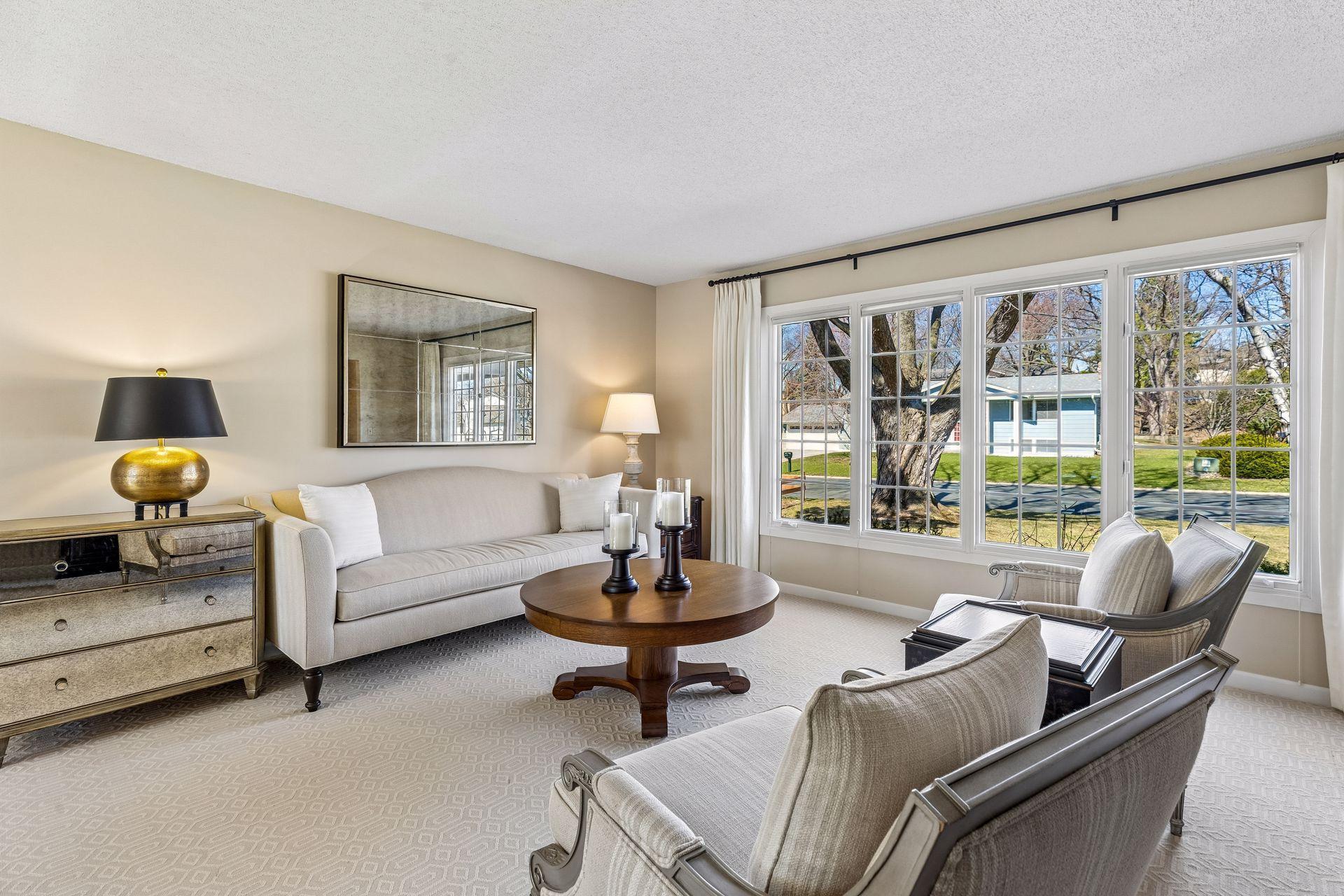 10027 Chowen Avenue S