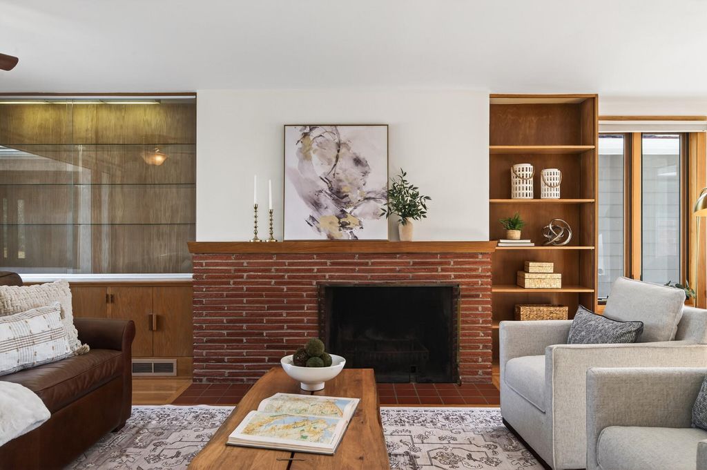 Photo of 1751 Beechwood Avenue, Saint Paul, MN 55116 (MLS # 7005340)